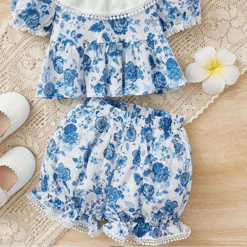 Baby blue floral toile 2 piece baby outfit size 9M - Picture 2 of 2